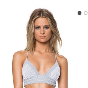 O’Neill gray and white top brand new